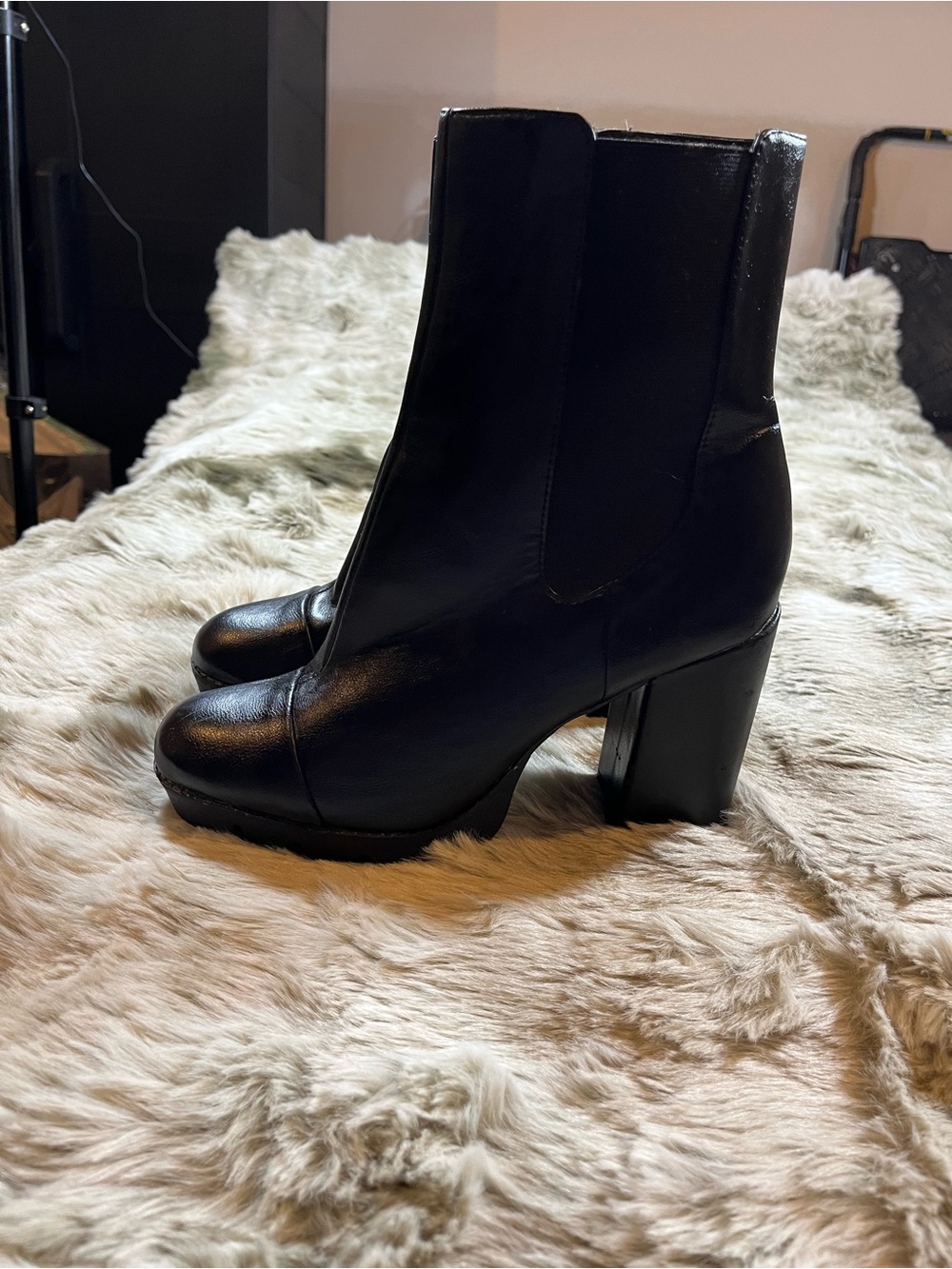 BAMBOO Black Leather Block Heel Chelsea Ankle Boots